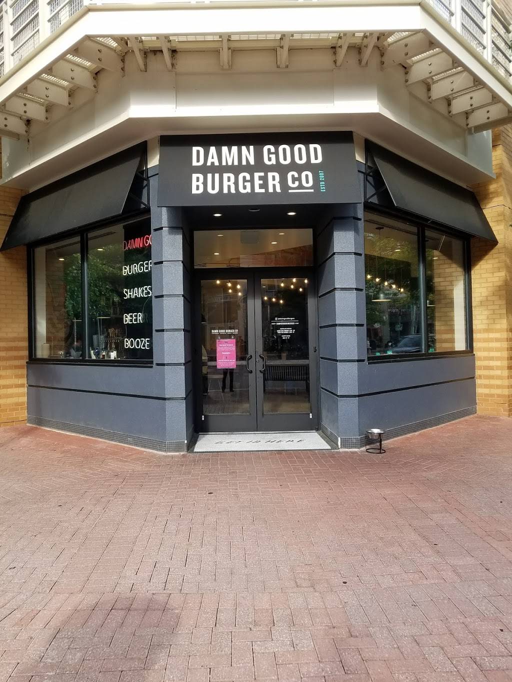 Big Buns Damn Good Burger Co | restaurant | 4251 Campbell Ave, Arlington, VA 22206, USA | 7039332867 OR +1 703-933-2867