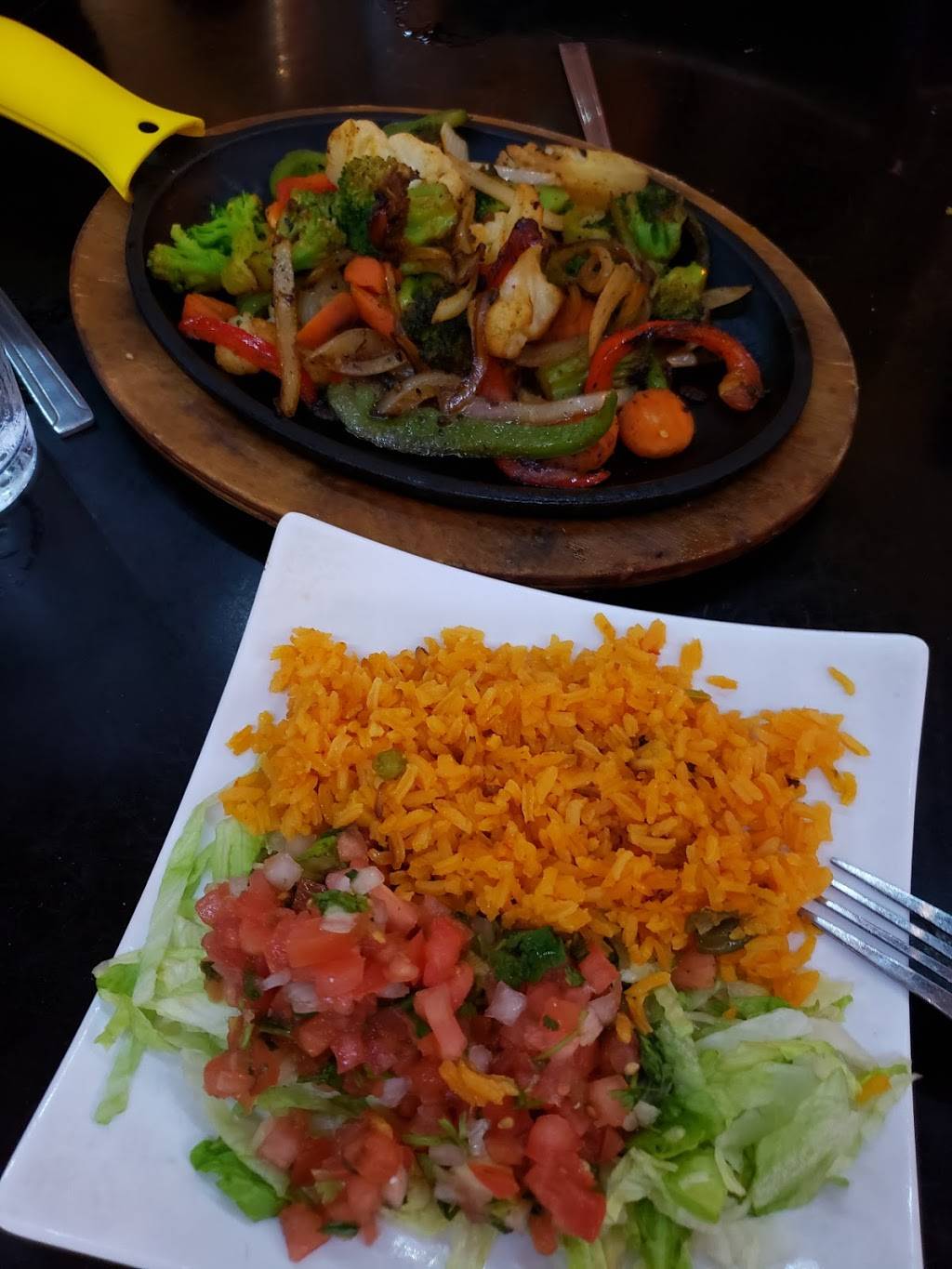 Avocado Mexican Grill | restaurant | 715 Bloom St, Celebration, FL 34747, USA | 4075661212 OR +1 407-566-1212