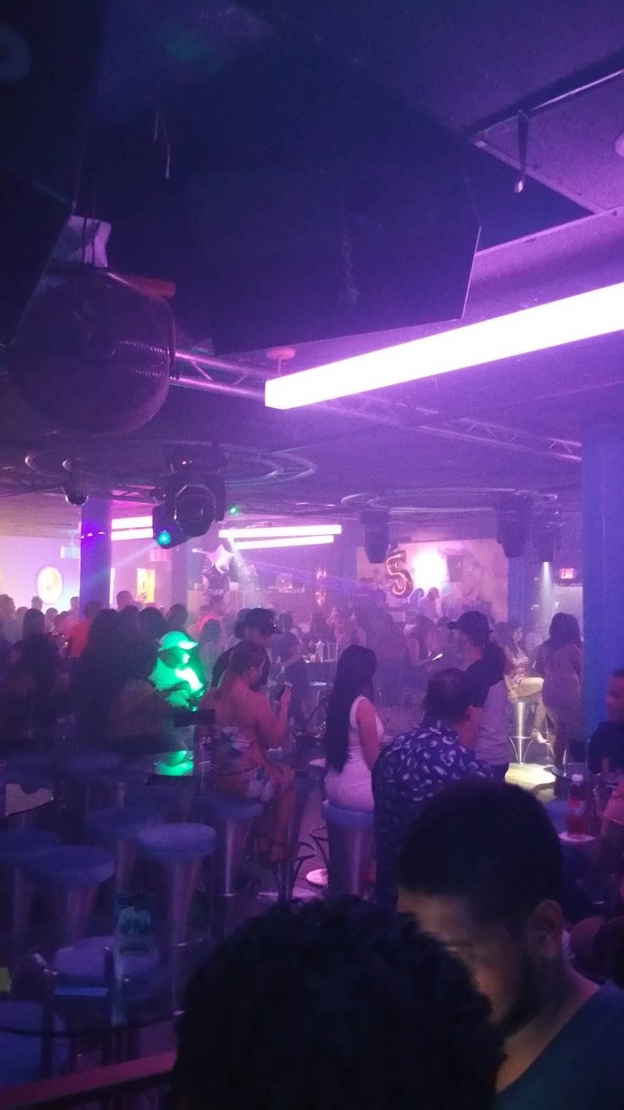 Makumba Restaurant Bar Lounge and Outdoor | restaurant | 4501 Castor Ave, Philadelphia, PA 19124, USA | 2673467800 OR +1 267-346-7800