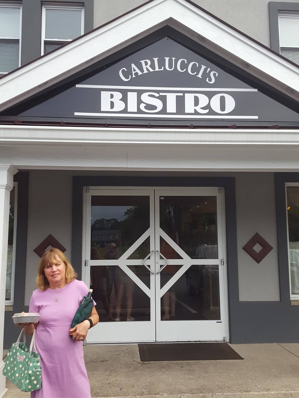 Carluccis Bistro | restaurant | 653 US-22, Whitehouse Station, NJ 08889, USA | 9089234270 OR +1 908-923-4270