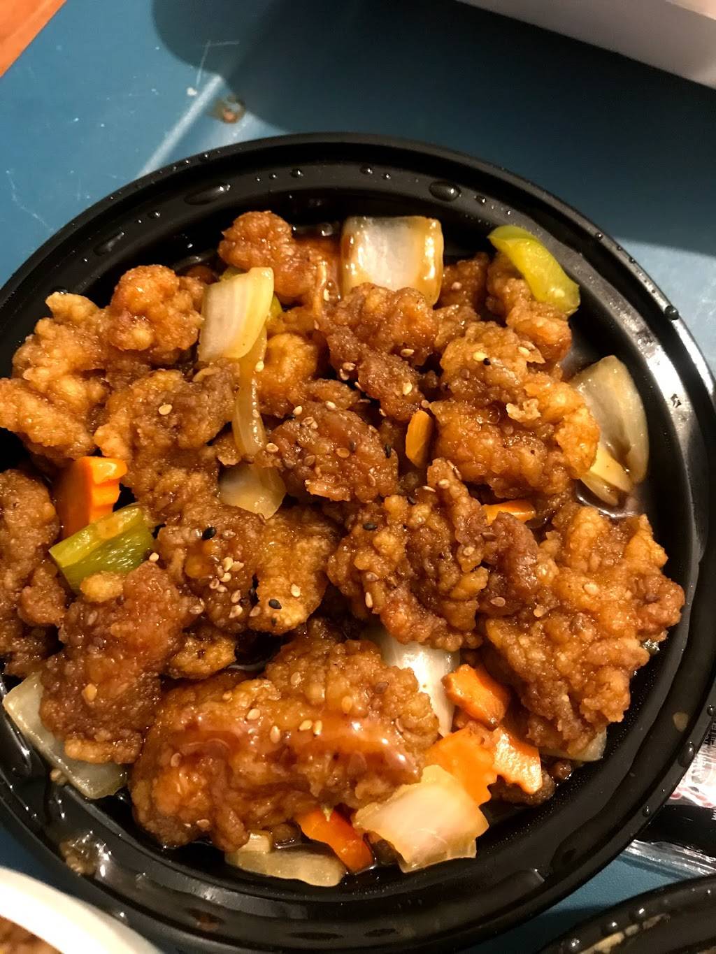 Lucky King Take Out | restaurant | 1134 Cadboro Rd, Gloucester, ON K1J 9K4, Canada | 6135649888 OR +1 613-564-9888