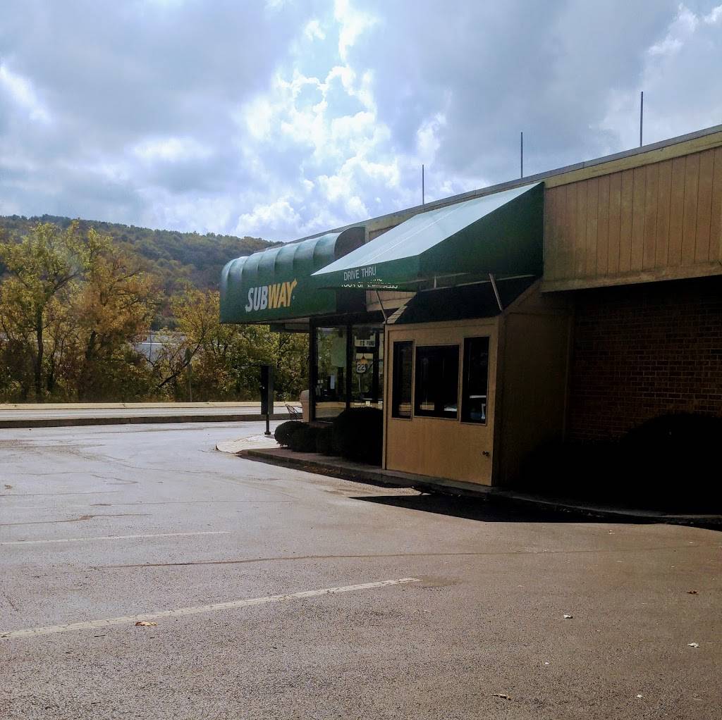 Subway | restaurant | 1413 Blair St, Hollidaysburg, PA 16648, USA | 8146936805 OR +1 814-693-6805
