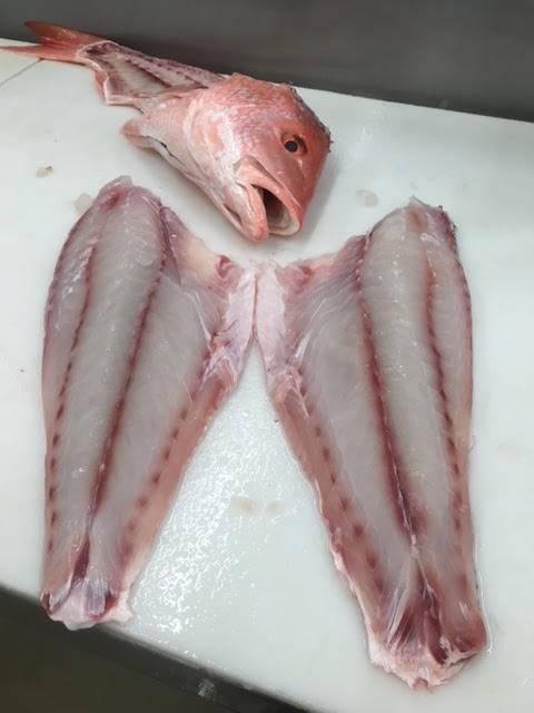 Congressional Seafood | restaurant | 7775 Chesapeake Bay Ct, Jessup, MD 20794, USA | 4107998626 OR +1 410-799-8626