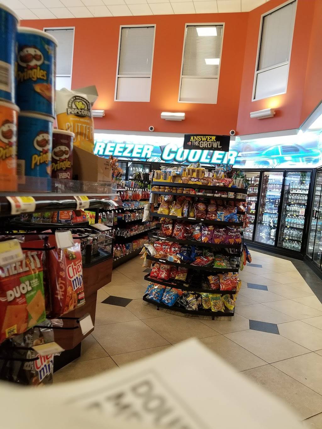 Subway Restaurants | restaurant | 111 North Cove Terrace, Oxon Hill, MD 20745, USA | 3015674614 OR +1 301-567-4614