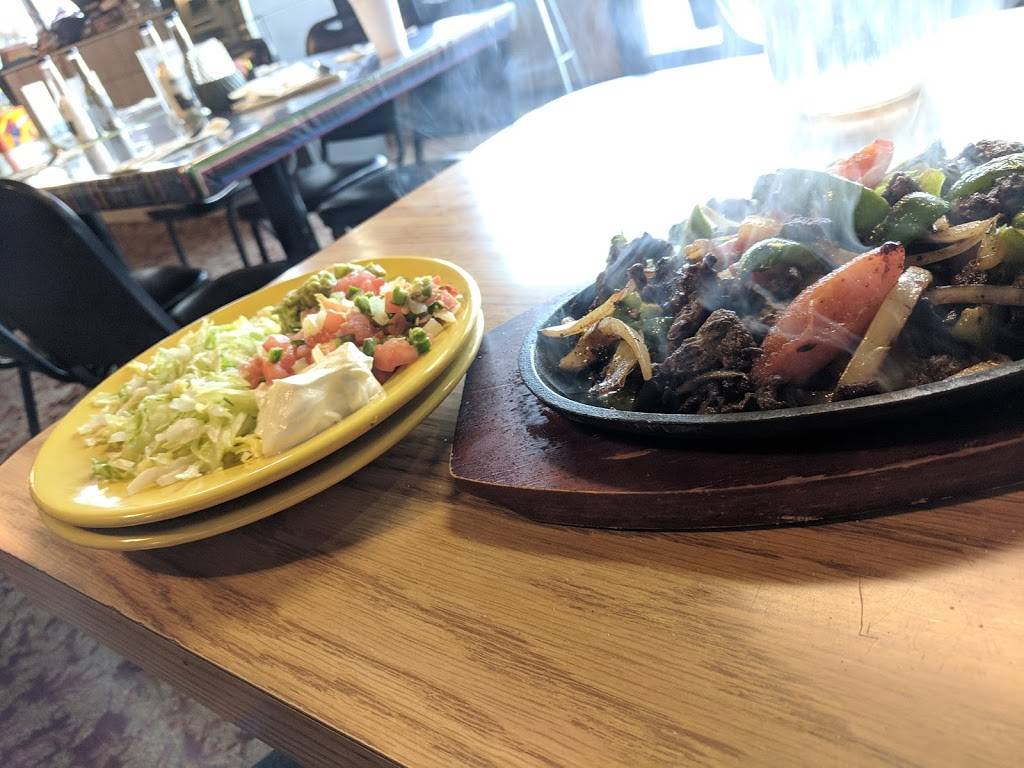 Tafolinos Mexican Restaurant | restaurant | 2001 Youngfield St, Golden, CO 80401, USA | 3032325118 OR +1 303-232-5118