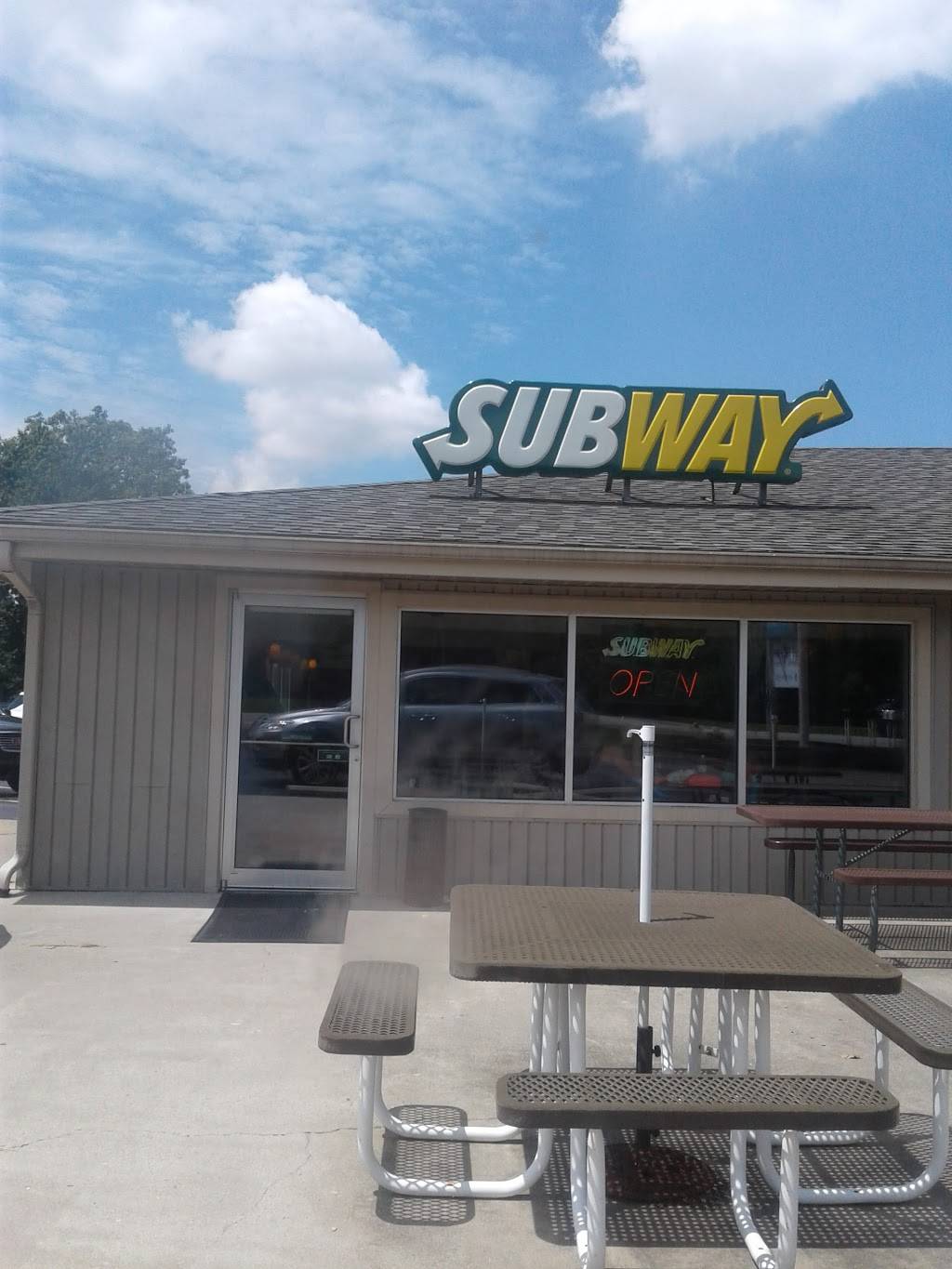 Subway | restaurant | 3985 N US 33, Churubusco, IN 46723, USA | 2606931505 OR +1 260-693-1505