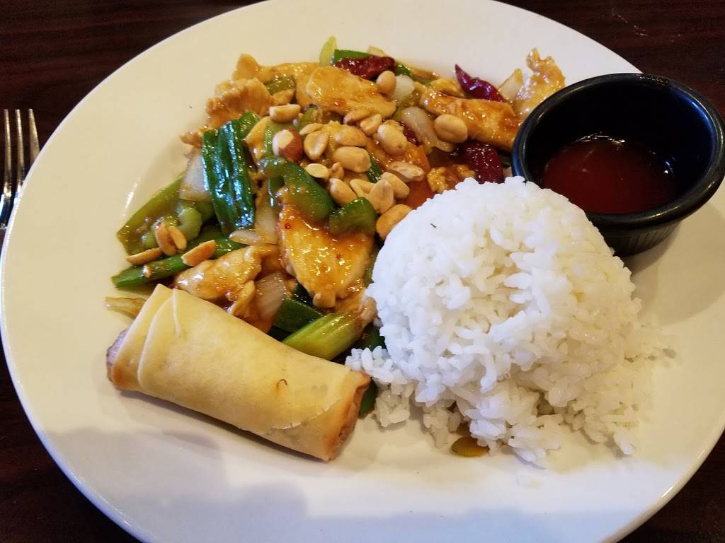 Mandarin Noodle House | restaurant | 8769 Northpark Dr, Johnston, IA 50131, USA | 5152513975 OR +1 515-251-3975