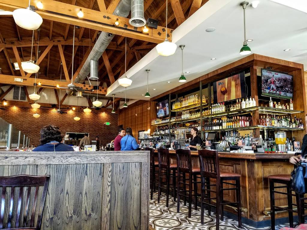 Truxtons American Bistro | restaurant | 8611 Truxton Ave, Los Angeles, CA 90045, USA | 3104178789 OR +1 310-417-8789