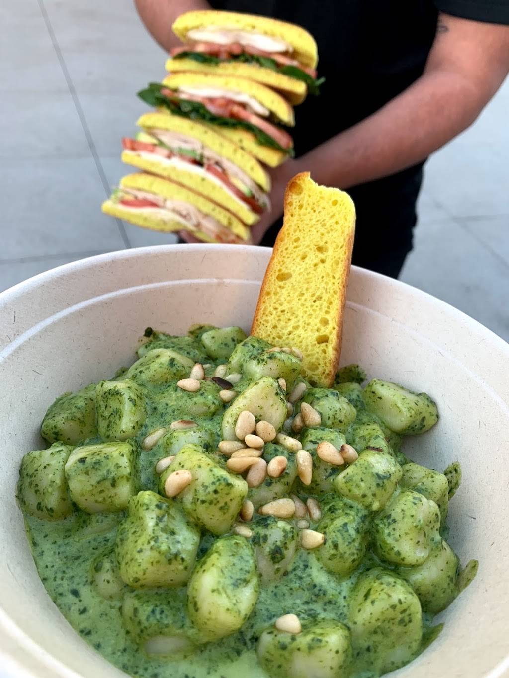 Il Giardino Ristorante | restaurant | 3201 S Hoover St Suite 1850, Los Angeles, CA 90089, USA | 2135365773 OR +1 213-536-5773