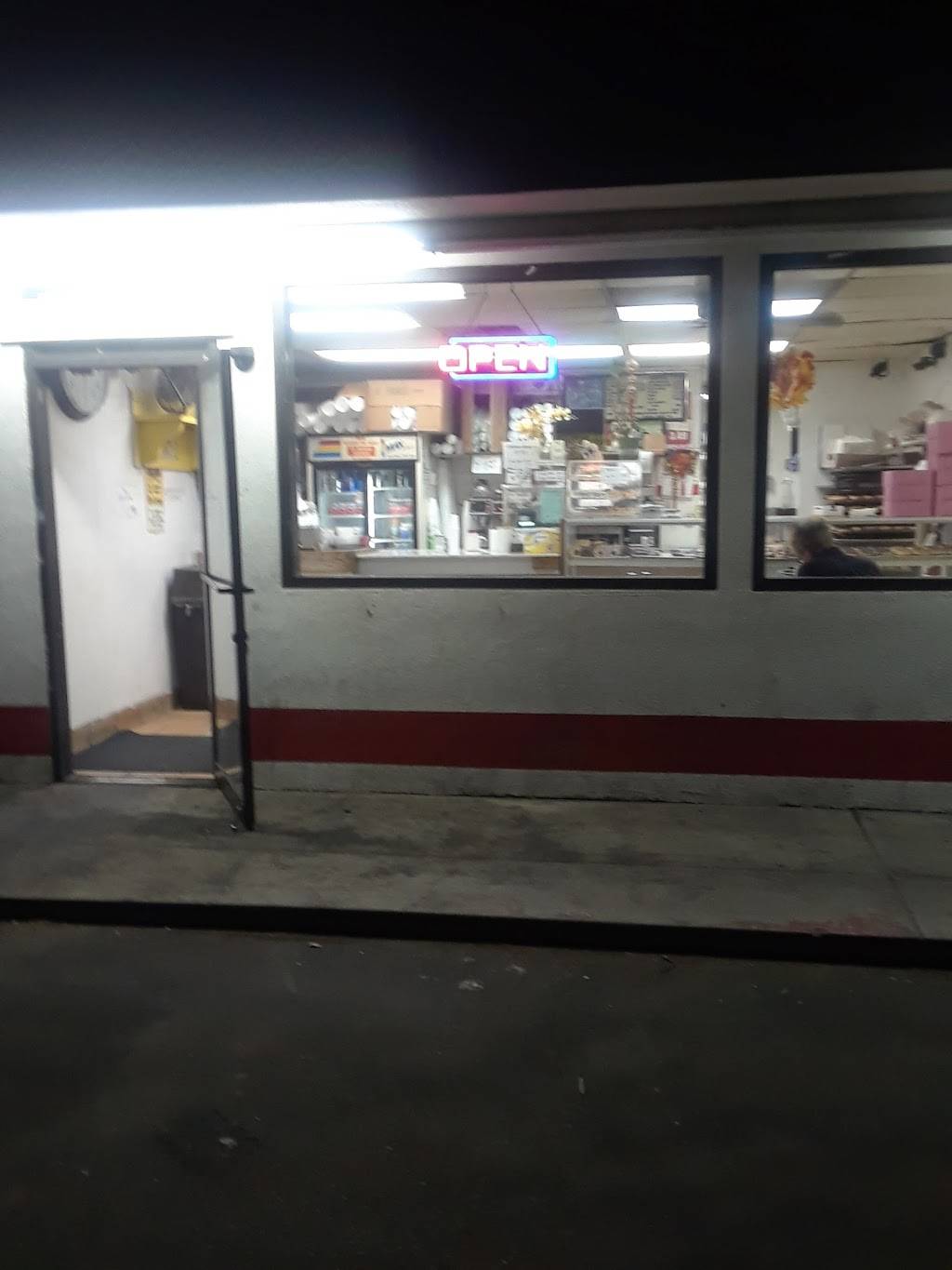 Scottys Doughnuts & Teriyaki Chicken | bakery | 1420 Yosemite Blvd, Modesto, CA 95354, USA | 2095771775 OR +1 209-577-1775