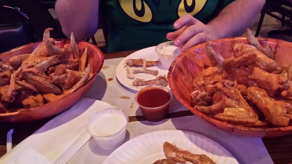 Harvey Wilners Village Tavern | restaurant | 1620 Pennsylvania Ave, West Mifflin, PA 15122, USA | 4124661331 OR +1 412-466-1331