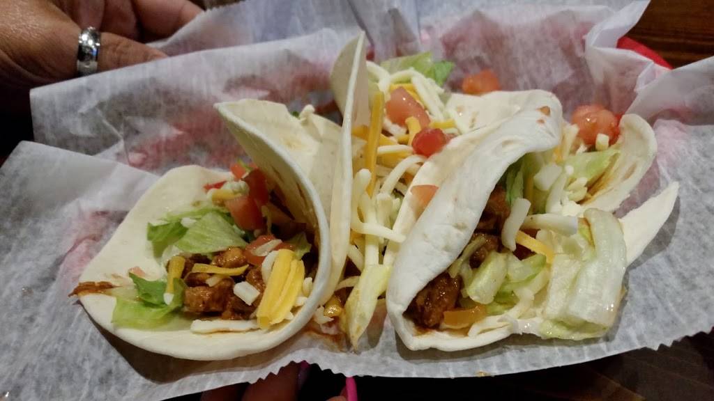 Pearl Road Tavern & Eatery | restaurant | 4370 Pearl Rd, Cleveland, OH 44109, USA | 2164170042 OR +1 216-417-0042