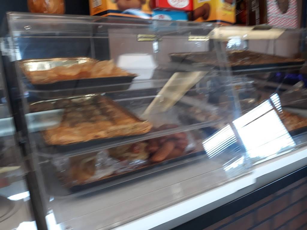 Albarakah Restaurant & Pastry | restaurant | 2173 S Main St, Harrisonburg, VA 22801, USA | 5406380355 OR +1 540-638-0355