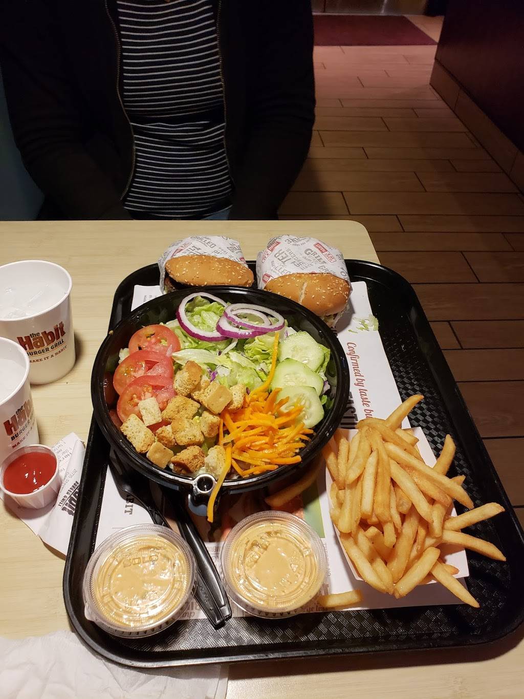 The Habit Burger Grill | restaurant | 20735 Stevens Creek Blvd, Cupertino, CA 95014, USA | 4083662208 OR +1 408-366-2208