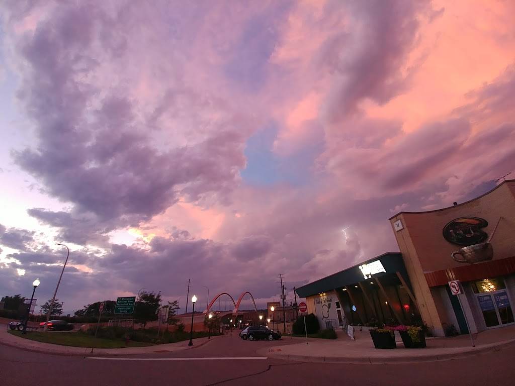 Hastings social tavern | restaurant | 111 3rd St E, Hastings, MN 55033, USA | 6513190238 OR +1 651-319-0238