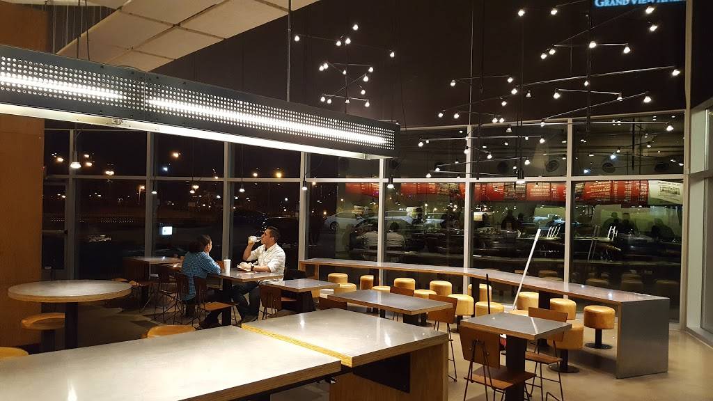 Chipotle Mexican Grill | restaurant | 212 S Grand Blvd, St. Louis, MO 63103, USA | 3143429919 OR +1 314-342-9919