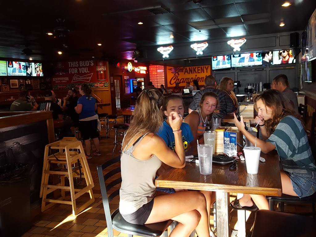 Benchwarmers | restaurant | 705 S Ankeny Blvd, Ankeny, IA 50023, USA | 5159652556 OR +1 515-965-2556
