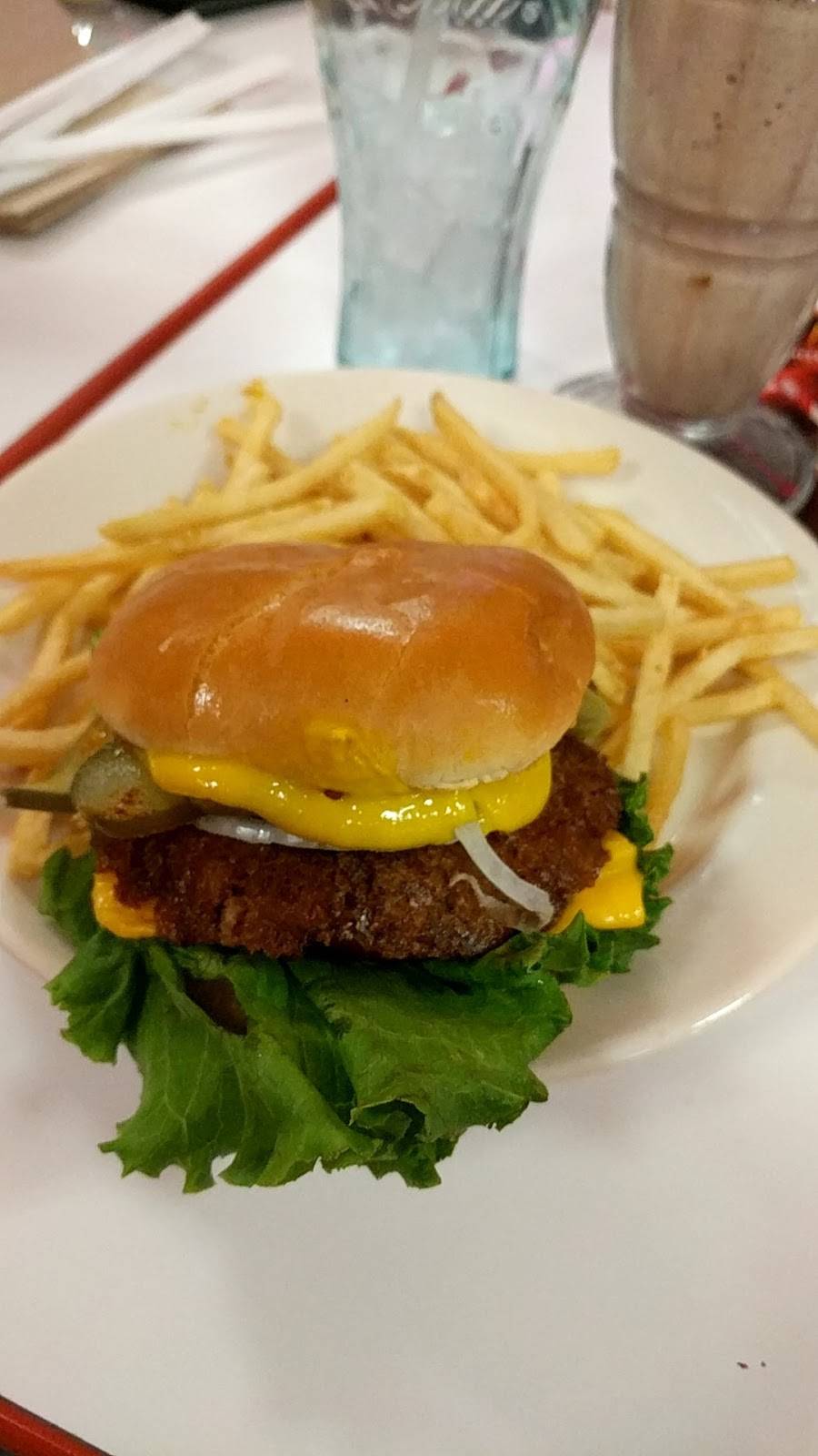 Steak n Shake | restaurant | 4020 S East St, Indianapolis, IN 46227, USA | 3177811525 OR +1 317-781-1525