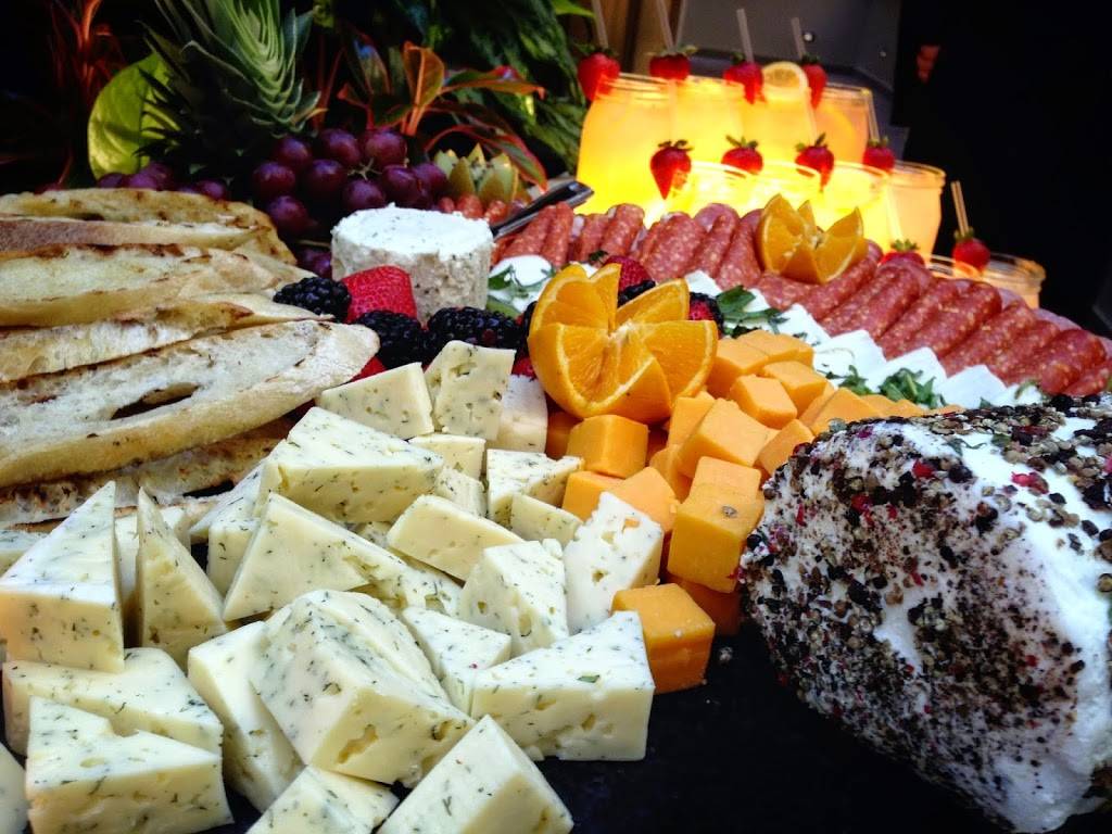 Cadwells Grille | restaurant | 1445 Lake Cook Rd, Deerfield, IL 60015, USA | 8479454500 OR +1 847-945-4500