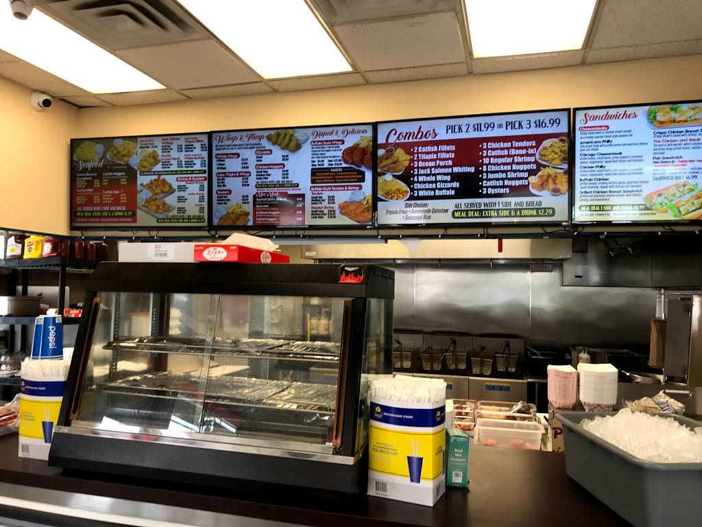 Isaac’s Fish | restaurant | 3196 Burr Oak Ave, Blue Island, IL 60406, USA | 7088978750 OR +1 708-897-8750