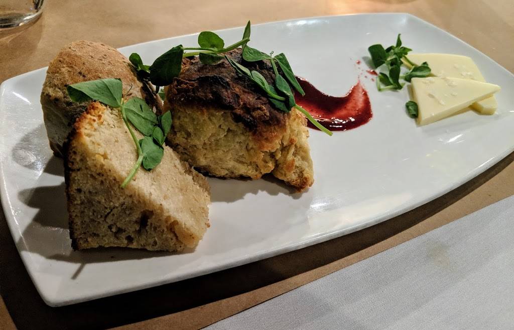 Root & Branch bistro + bar | restaurant | 1200 Oakley Seaver Dr #102, Clermont, FL 34711, USA | 3527084529 OR +1 352-708-4529