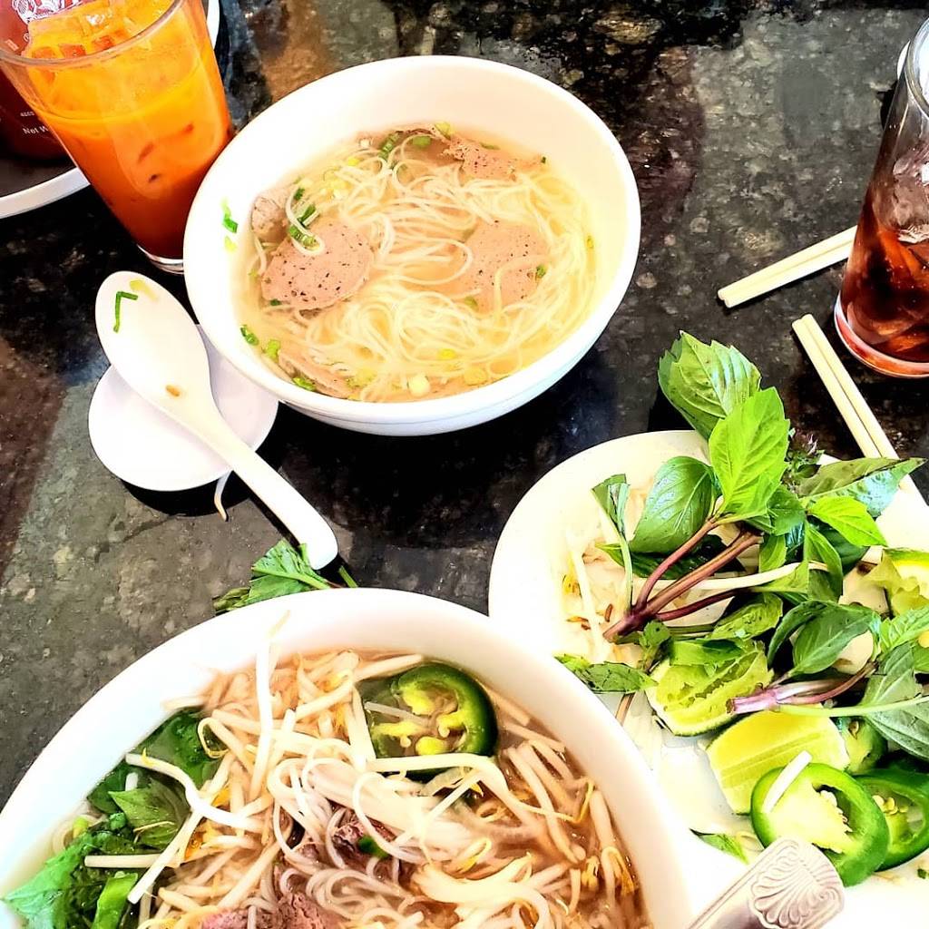 Pho Real Saigon | restaurant | 10009 E Hampden Ave, Denver, CO 80231, USA | 3037521065 OR +1 303-752-1065
