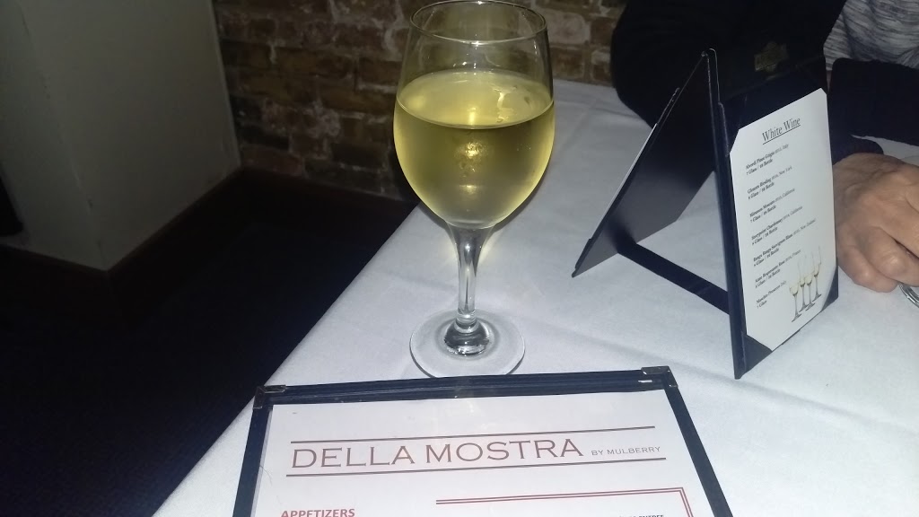 Shea’s Bistro & Bar | restaurant | 658 Main St, Buffalo, NY 14203, USA | 7168563260 OR +1 716-856-3260