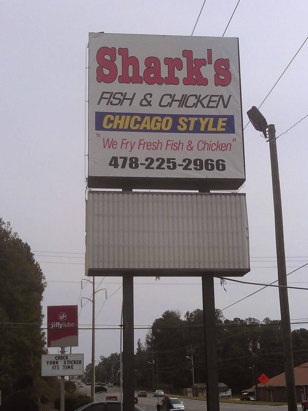 Sharks Fish & Chicken Chicago Style | restaurant | 2028 Watson Blvd, Warner Robins, GA 31093, USA | 4782252966 OR +1 478-225-2966