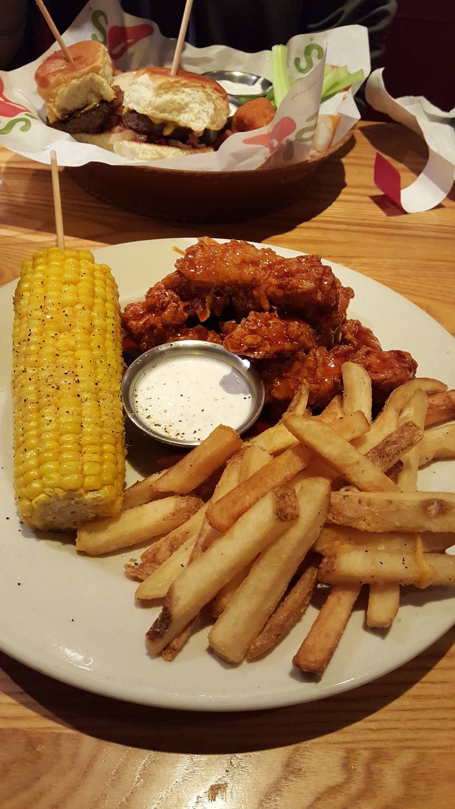 Chilis Grill & Bar | restaurant | 7800 North Point Pkwy, Alpharetta, GA 30022, USA | 7705949063 OR +1 770-594-9063