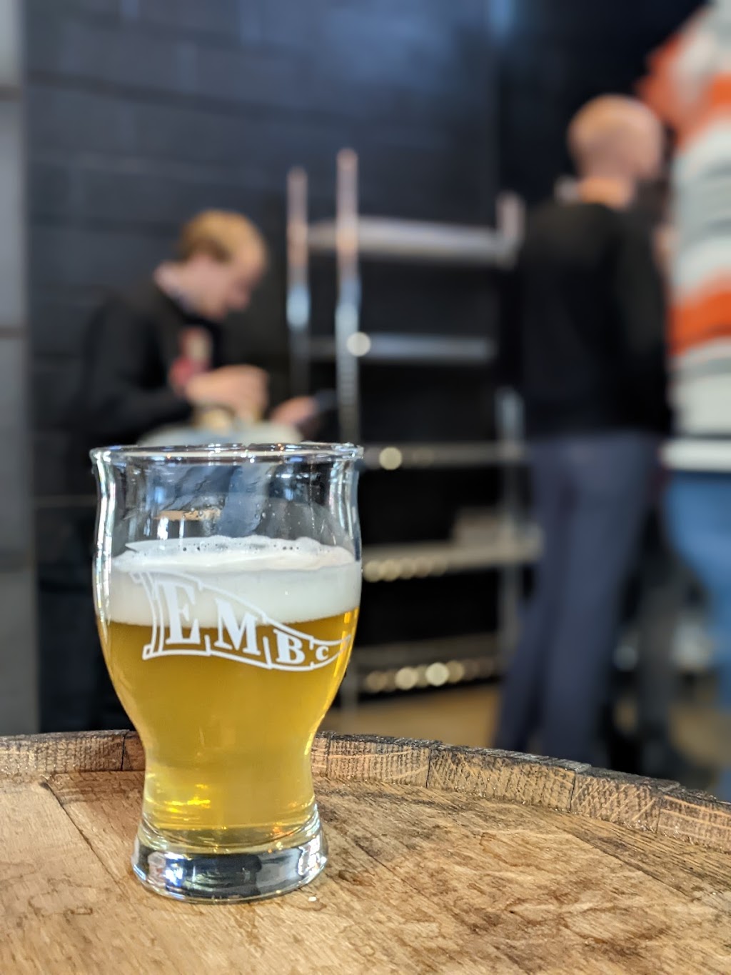 Lincoln Tap | restaurant | 330 E Lincoln Ave, Royal Oak, MI 48067, USA | 2485562433 OR +1 248-556-2433