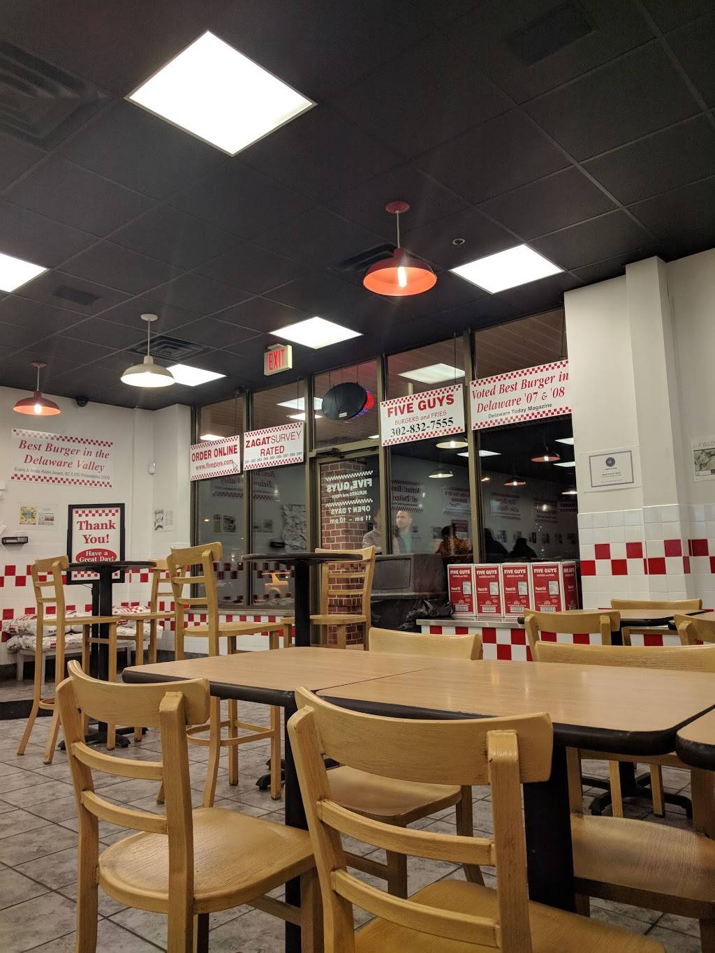 Five Guys | meal takeaway | 1249 Quintilio Dr, Bear, DE 19701, USA | 3028327555 OR +1 302-832-7555