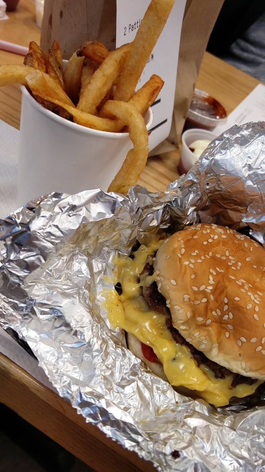 Five Guys | meal takeaway | 1456 E 53rd St, Chicago, IL 60615, USA | 7733636090 OR +1 773-363-6090