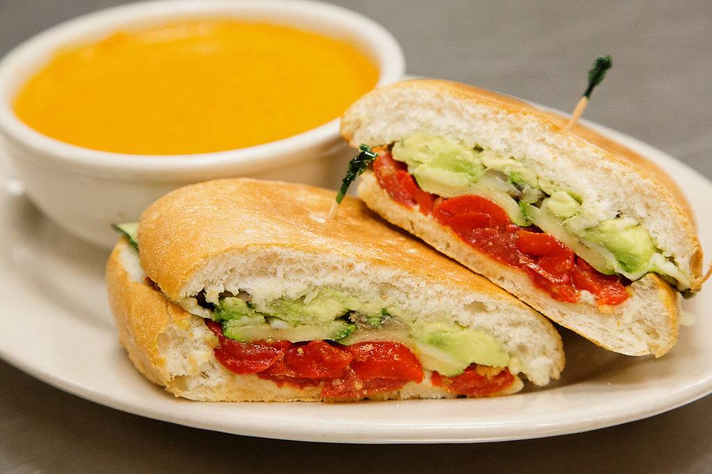 Urban Eatz | restaurant | 1811 N Greenville Ave, Richardson, TX 75081, USA | 9724709700 OR +1 972-470-9700