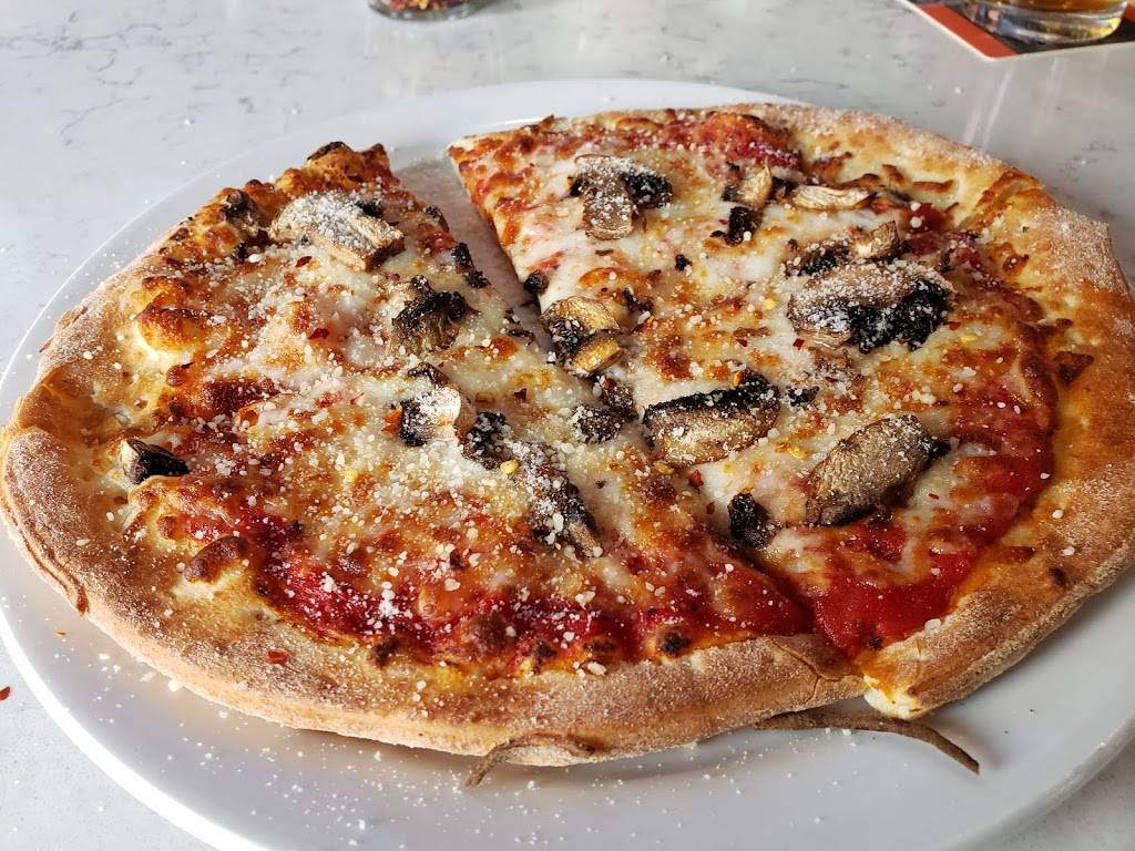 Parrys Pizzeria & Bar | restaurant | 1232 S Hover St, Longmont, CO 80501, USA | 3036511010 OR +1 303-651-1010