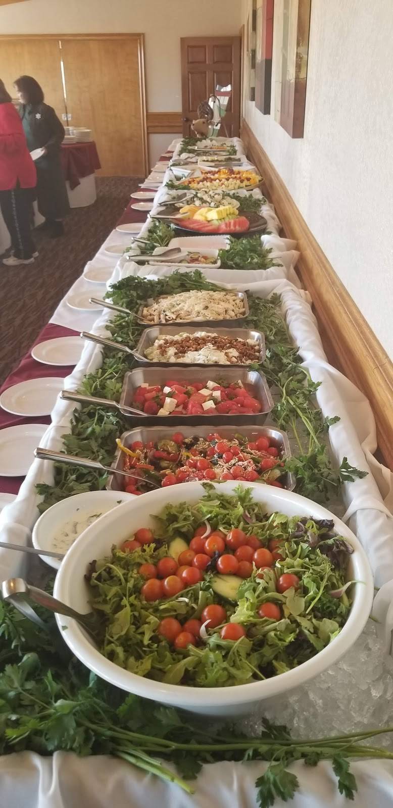 Castaway San Bernardino | restaurant | 670 N Kendall Dr, San Bernardino, CA 92407, USA | 9098811502 OR +1 909-881-1502