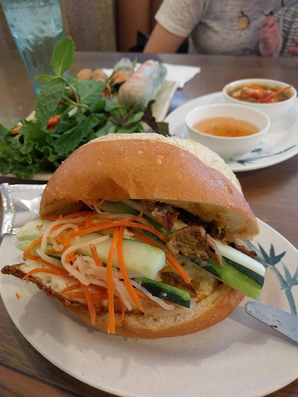 New Noodle City | restaurant | 628 W Valley Blvd, Alhambra, CA 91803, USA | 6262893474 OR +1 626-289-3474