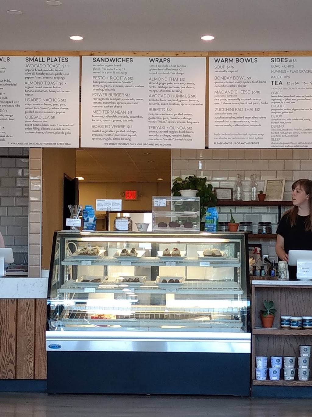 Rooted Juicery + Kitchen | restaurant | 3010 Madison Rd, Cincinnati, OH 45209, USA | 5133512900 OR +1 513-351-2900