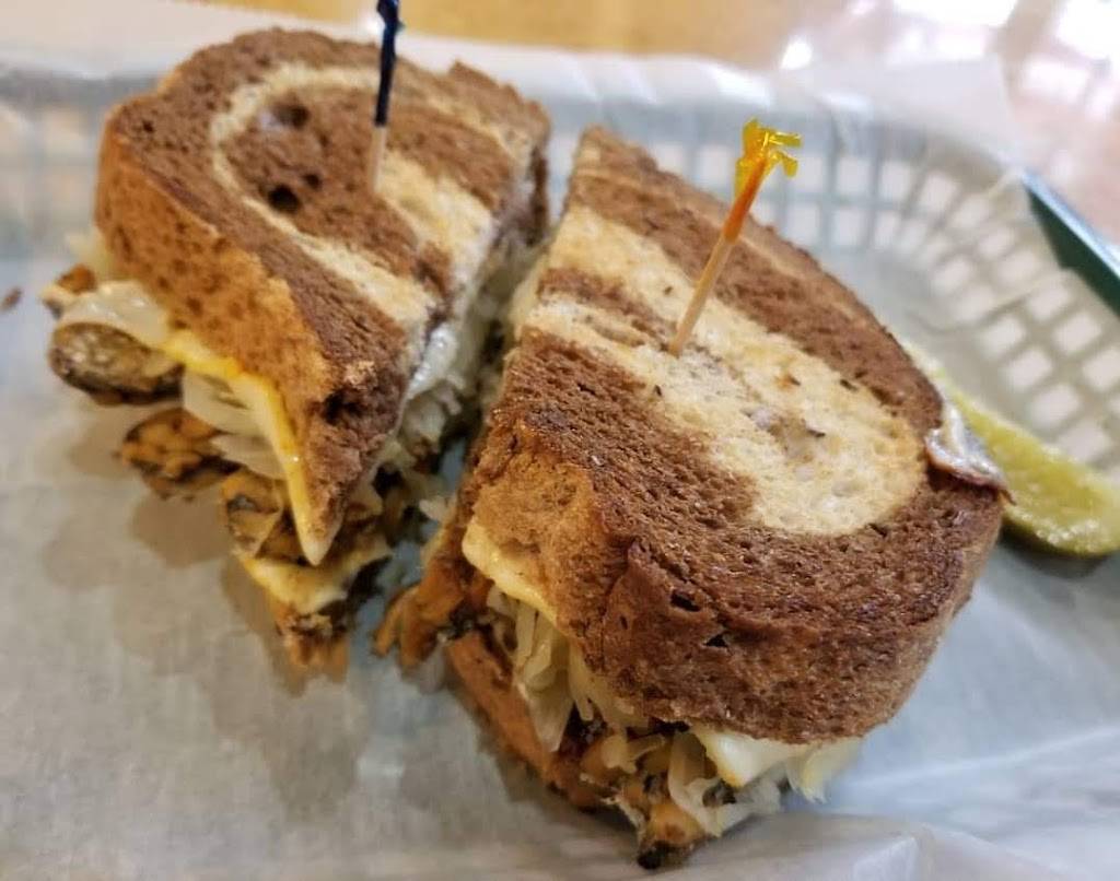 SweetBerries Eatery and Frozen Custard | meal takeaway | 505 NW 13th St, Gainesville, FL 32601, USA | 3523784972 OR +1 352-378-4972