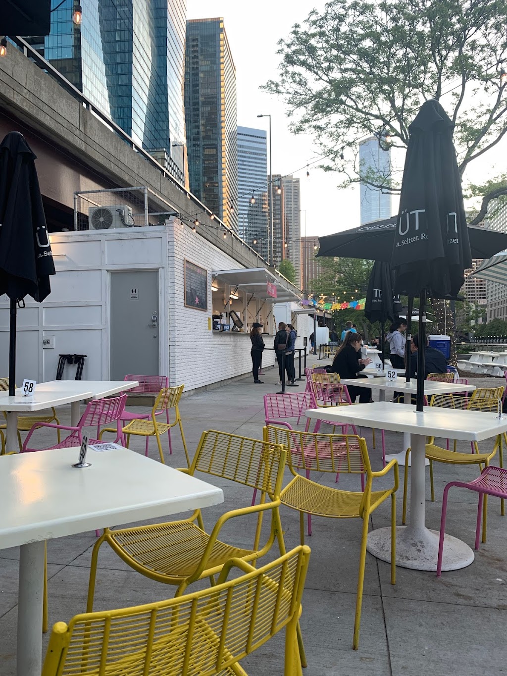 Taco Rio Chicago Riverwalk | restaurant | 457, Chicago Riverwalk, Chicago, IL 60601, USA | 3129650035 OR +1 312-965-0035