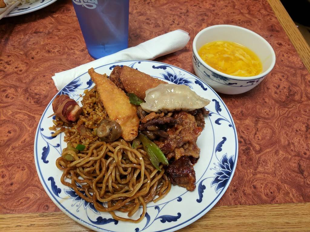 China Inn Buffet | restaurant | 56 E Elm St, Canton, IL 61520, USA | 3096471414 OR +1 309-647-1414