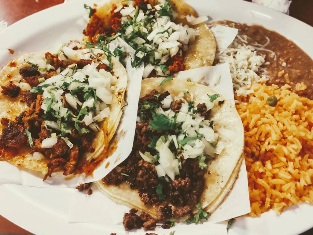 Taqueria Los Comales | restaurant | 1544 W 18th St, Chicago, IL 60608, USA | 3126662251 OR +1 312-666-2251