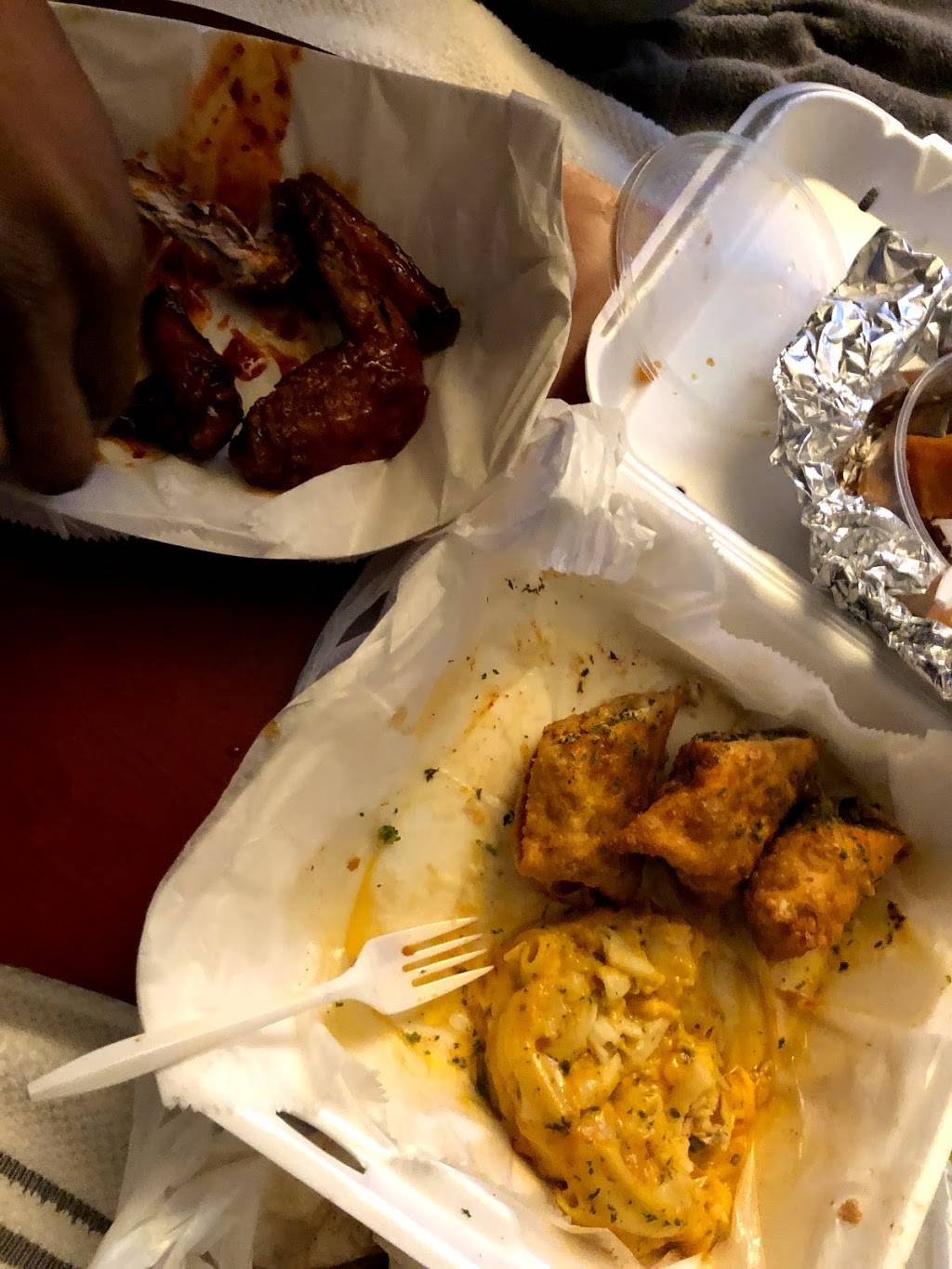 Marys Variety | restaurant | 5430 Market St, Philadelphia, PA 19139, USA | 2157482313 OR +1 215-748-2313