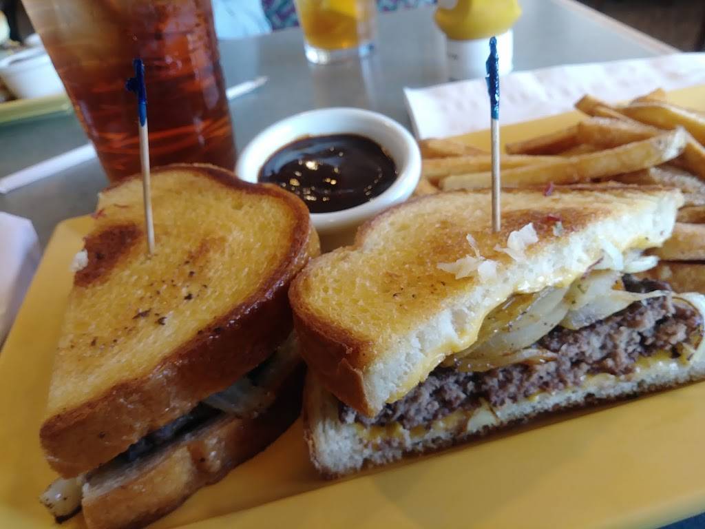 Bakers Square Restaurant & Bakery | restaurant | 10200 W National Ave, West Allis, WI 53227, USA | 4145461220 OR +1 414-546-1220