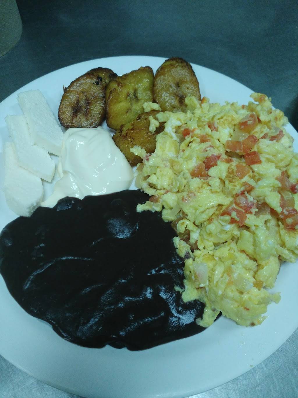 Chapinlandia Bakery | restaurant | 6711 Rampart St, Houston, TX 77081, USA | 7136611095 OR +1 713-661-1095