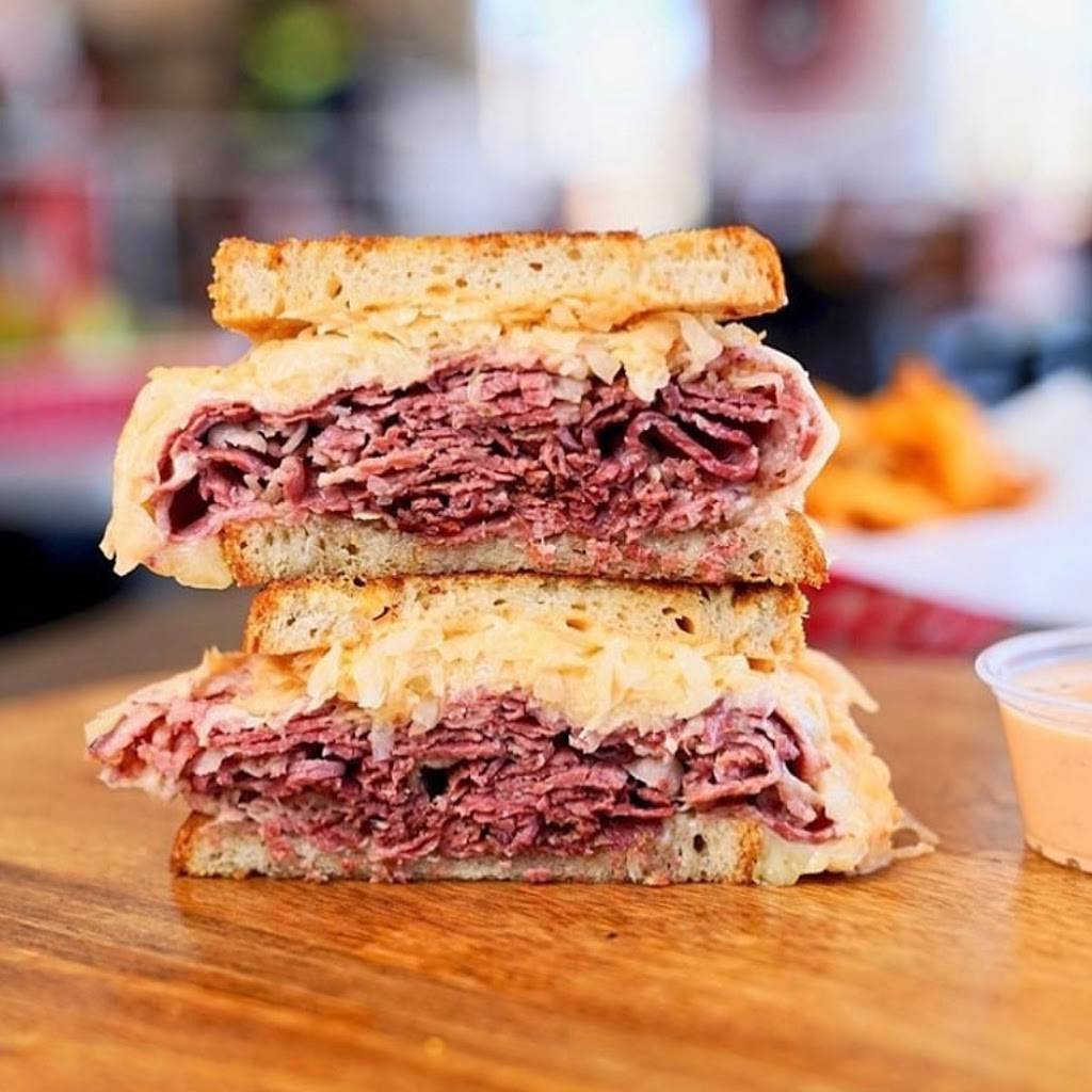 Leftys Cheesesteak of Auburn Hills 877-4-LEFTYS | restaurant | 3909 Baldwin Rd, Auburn Hills, MI 48326, USA | 8774533897 OR +1 877-453-3897