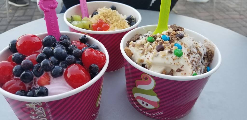Menchies Frozen Yogurt | bakery | 3030 Watson Blvd Suite 1100, Warner Robins, GA 31093, USA | 4789531910 OR +1 478-953-1910