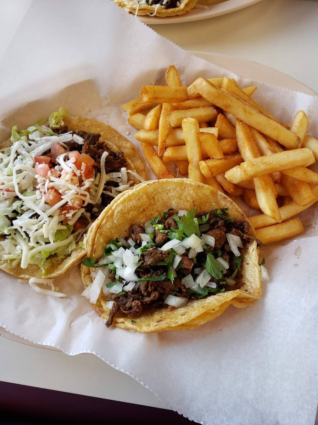 Burrito Bravo | restaurant | 4206 Charles St, Rockford, IL 61108, USA | 8152310031 OR +1 815-231-0031