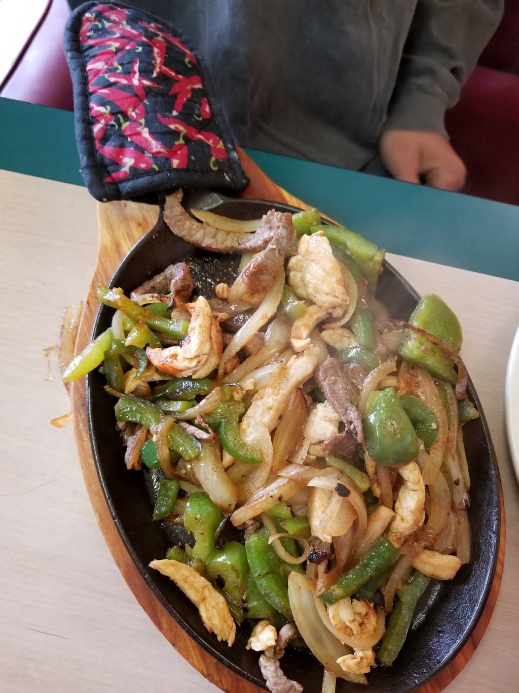 Sabor A Mexico | restaurant | 201 Mineral Ave, Mineral, VA 23117, USA | 5408945500 OR +1 540-894-5500