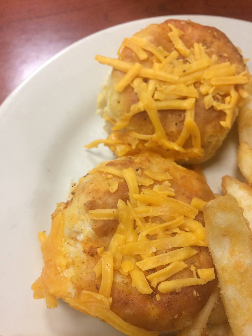 Estes Dining Hall | restaurant | Ashland, VA 23005, USA | 8047527248 OR +1 804-752-7248