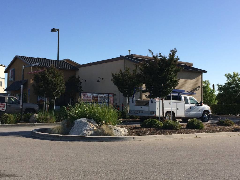 Jack in the Box | restaurant | 2500 Golden Hill Rd, Paso Robles, CA 93446, USA | 8052370874 OR +1 805-237-0874